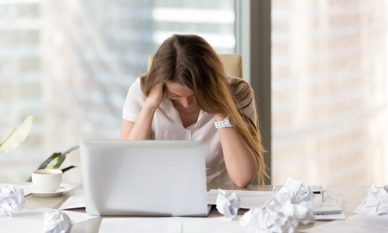 Quais são as causas de sintomas da Síndrome de Burnout?